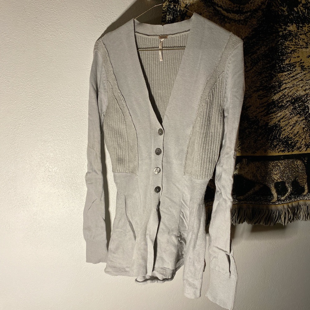 ✨FREE PEOPLE CARDIGAN✨